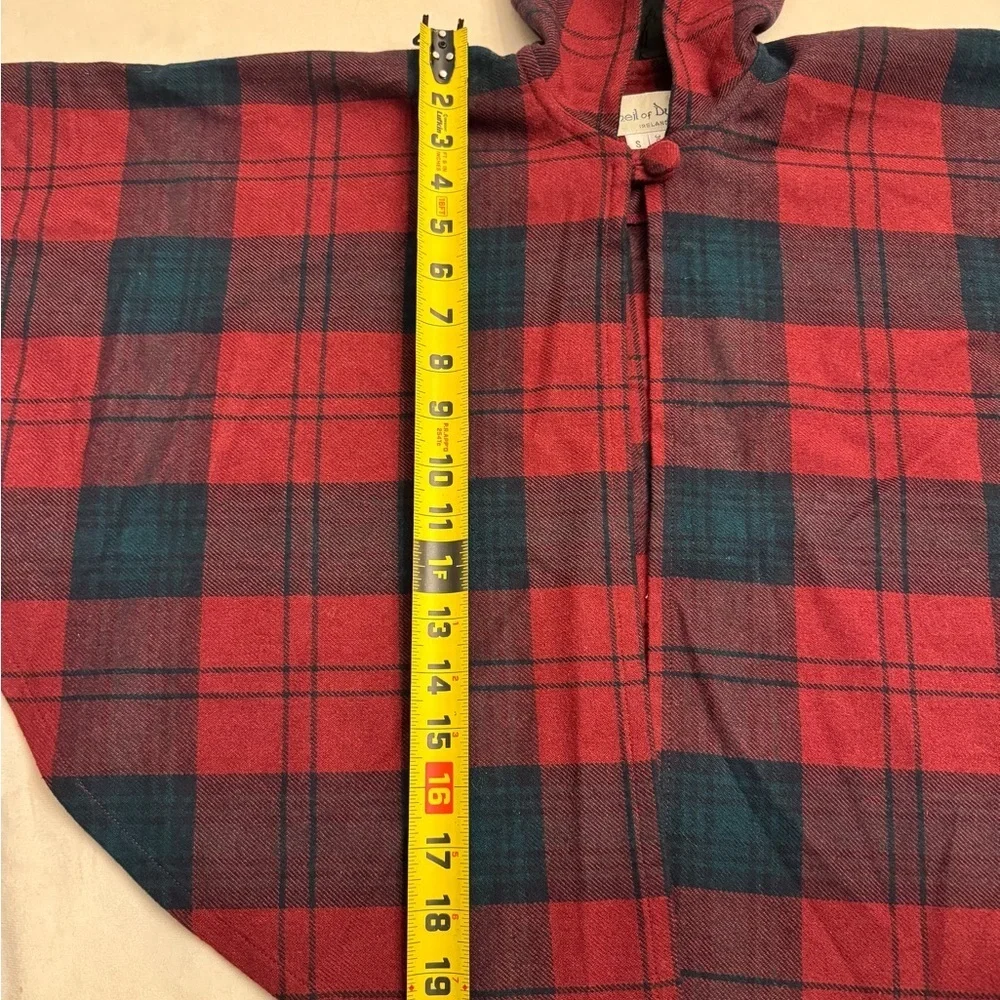 O’Neil of Dublin Wool Blend Girl’s Plaid Hooded Cape Poncho, sz S